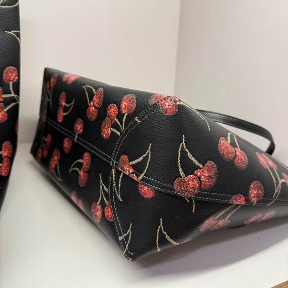 Coach City Tote Bag With Cherry Print CCZ18 Gold/Black Multi NWT - Picture 5 of 6